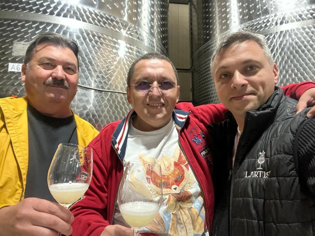 Marcel Pascu - Gramofon Wine