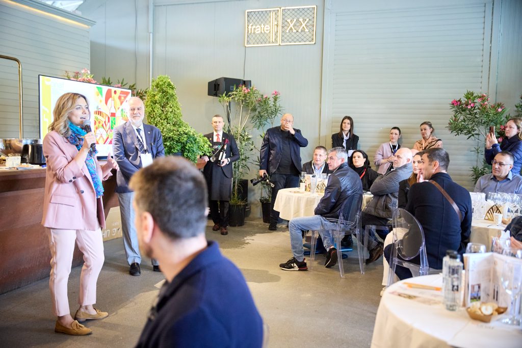 Marinela Ardelean vorbind la deschiderea festivalului RO-Wine 2025