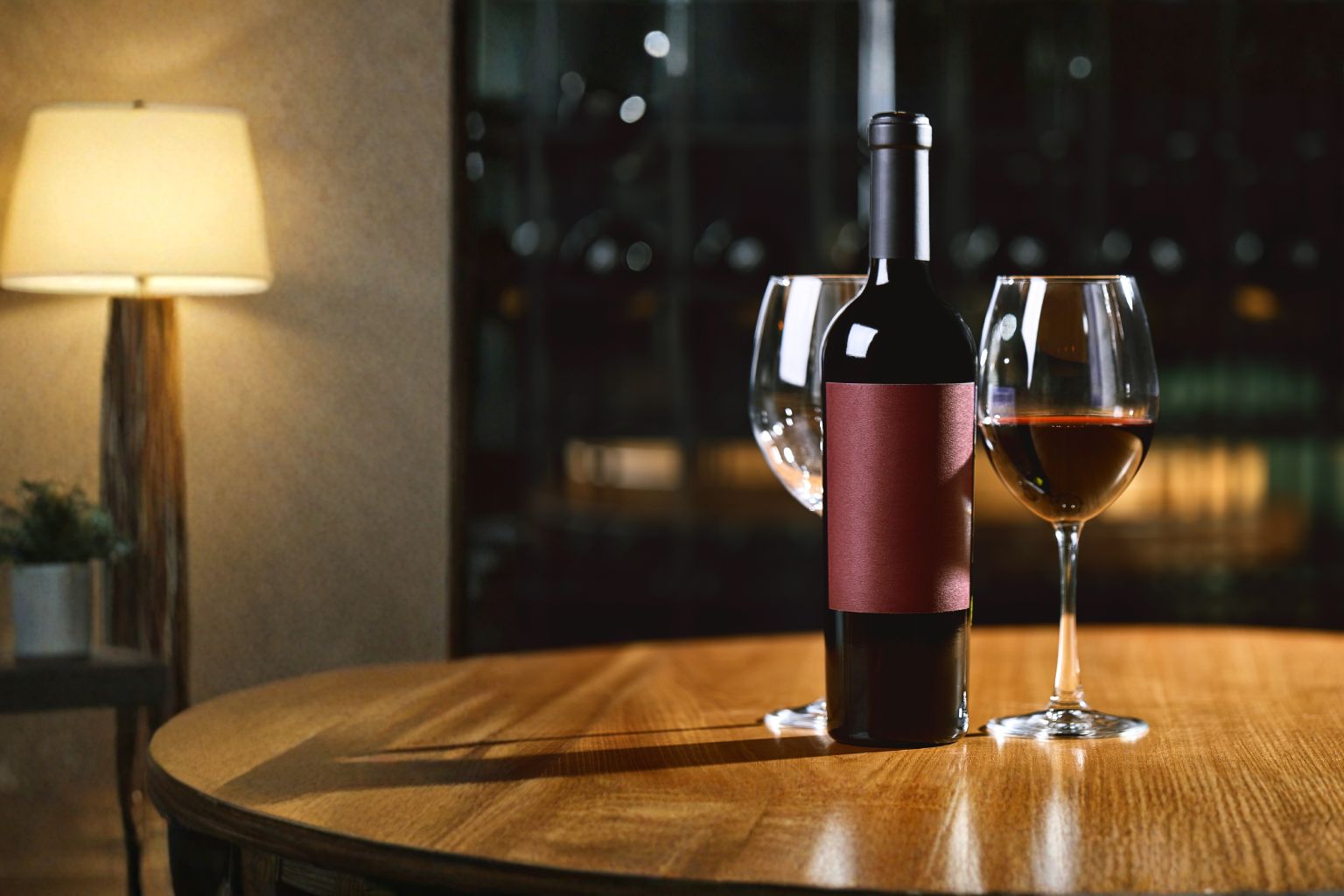 Sticlă de vin roșu